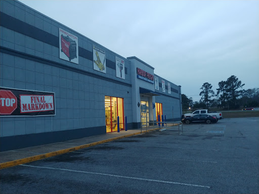 Harbor Freight Tools image 9