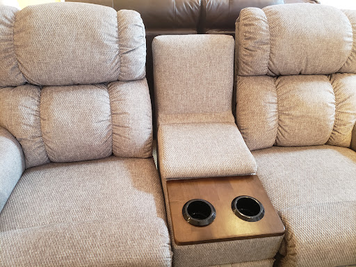 Furniture Store «La-Z-Boy Furniture Galleries», reviews and photos, 1436 Greenbrier Pkwy, Chesapeake, VA 23320, USA