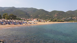 Photo de Stratoni beach et ses beaux paysages