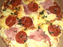 Plats et boissons du Pizzeria Kiosque à Pizzas SAINT-MEEN-LE-GRAND - n°3