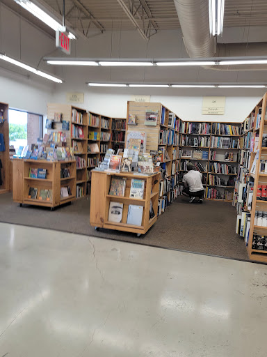 Book Store «Half Price Books», reviews and photos, 1328 Butterfield Rd, Downers Grove, IL 60515, USA