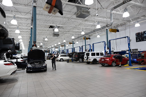 Mercedes Benz Dealer «Mercedes-Benz of Fort Myers», reviews and photos, 15461 S Tamiami Trail, Fort Myers, FL 33908, USA