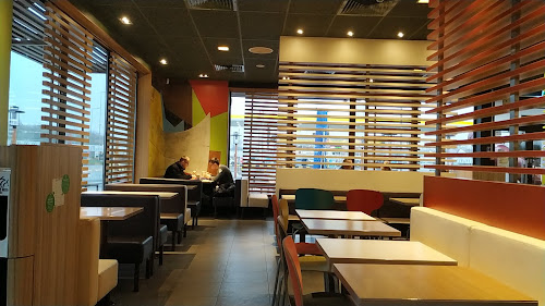 Restauracja McDonald's do Oleśnica Mała