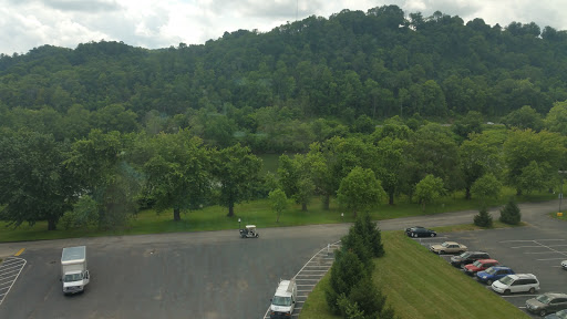 Hotel «Wheeling Island Hotel-Casino-Racetrack», reviews and photos, 1 S Stone St, Wheeling, WV 26003, USA