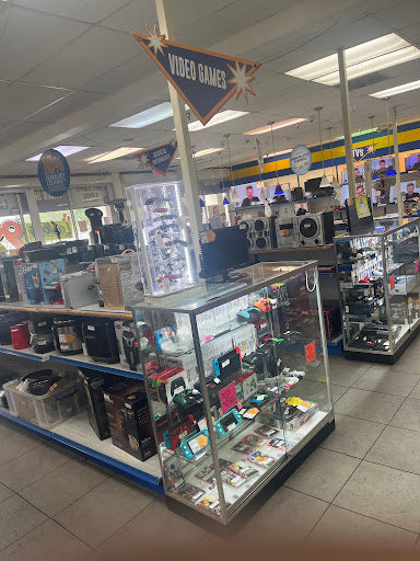 Pawn Shop «La Familia Pawn and Jewelry», reviews and photos, 2057 Americana Blvd, Orlando, FL 32839, USA