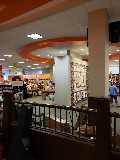 Shopping Mall «Harrisburg Mall», reviews and photos, 3501 Paxton St, Harrisburg, PA 17111, USA