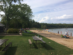 Nicolet Beach'in fotoğrafı - rahatlamayı sevenler arasında popüler bir yer