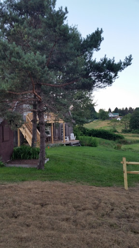 Hotel «The Arnold House», reviews and photos, 839 Shandelee Rd, Livingston Manor, NY 12758, USA