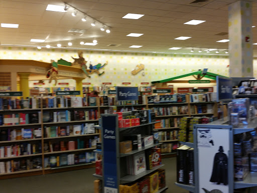 Book Store «Barnes & Noble + Starbucks», reviews and photos, 1350 Bald Hill Rd, Warwick, RI 02886, USA