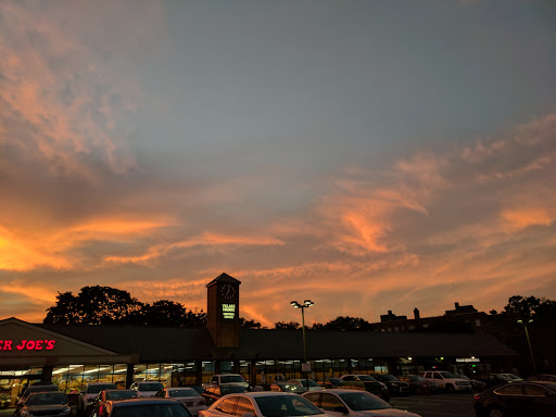 Shopping Mall «Village Square Shopping Center», reviews and photos, 1262 W Boston Post Rd, Larchmont, NY 10538, USA