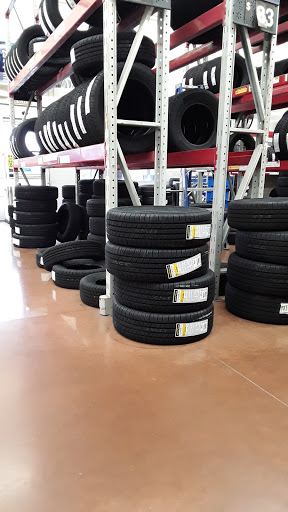 Tire Shop «Walmart Tires & Auto Parts», reviews and photos, 2020 Bashford Manor Ln, Louisville, KY 40218, USA