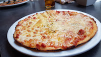 Pizza du Restaurant italien La Puttanesca à Paris - n°9