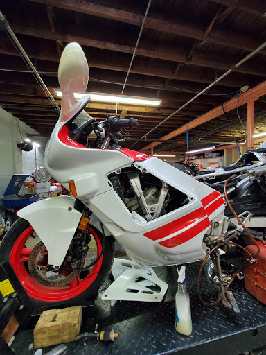 Motorcycle Dealer «Detroit Iron Cycles», reviews and photos, 10325 Highland Rd, White Lake, MI 48386, USA