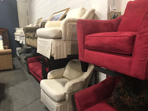 Auction House «RPN Sales & Auction House», reviews and photos, 4451 N Milwaukee Ave, Chicago, IL 60630, USA