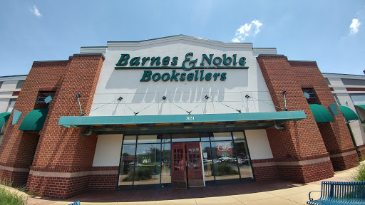 Book Store «Barnes & Noble», reviews and photos, 3651 Jefferson Davis Hwy, Alexandria, VA 22305, USA