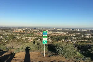 Turtle Rock Viewpoint image