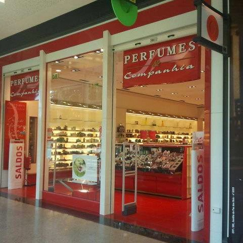 Perfumes & Companhia - CC 8ª Avenida