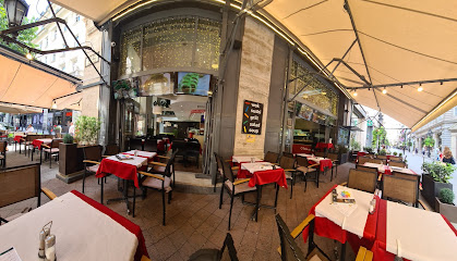 La Lucia Restaurant - Budapest, Váci u 25, 1052 Hungary