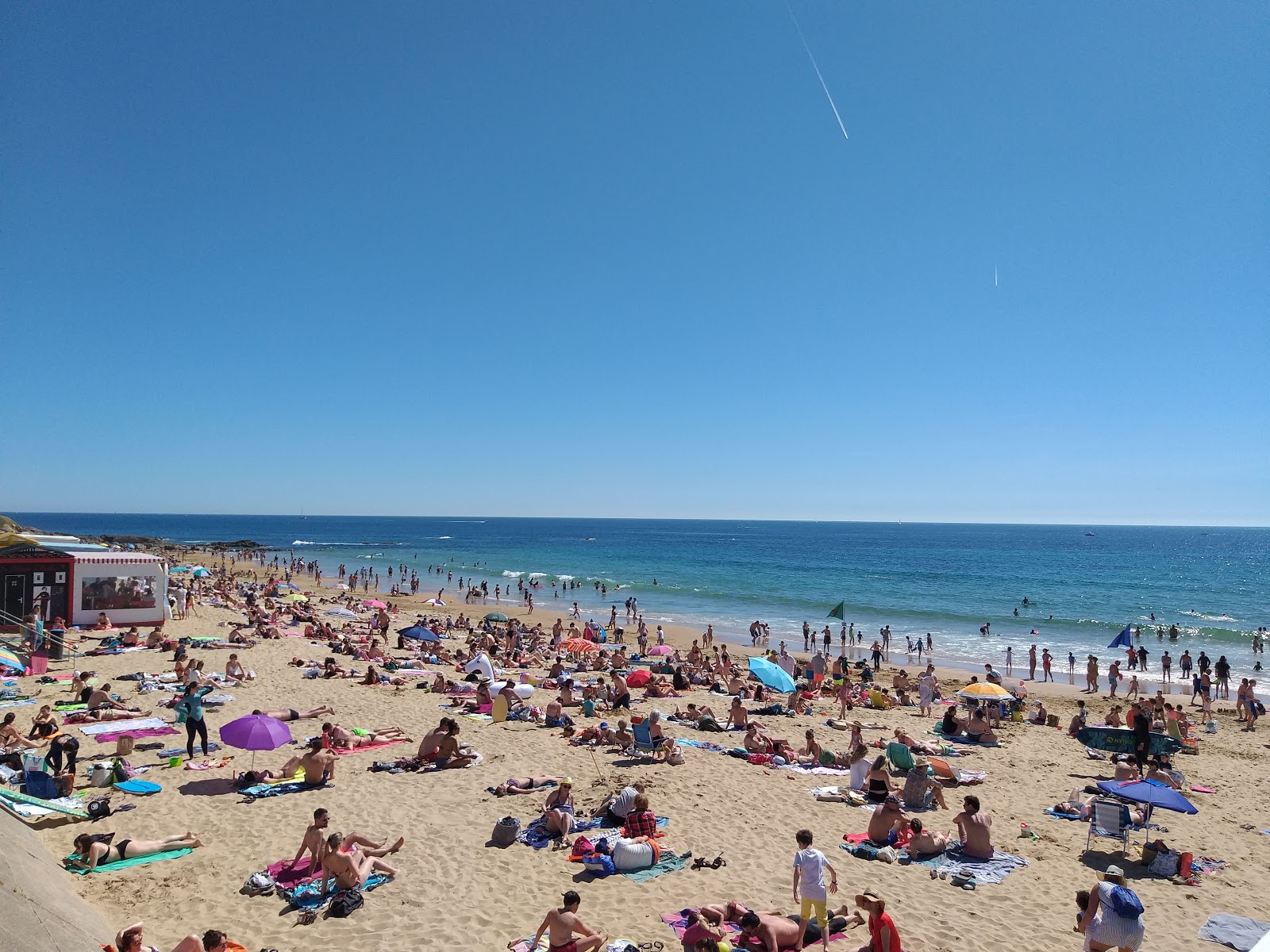 Fotografija Tanchet beach z svetel pesek površino