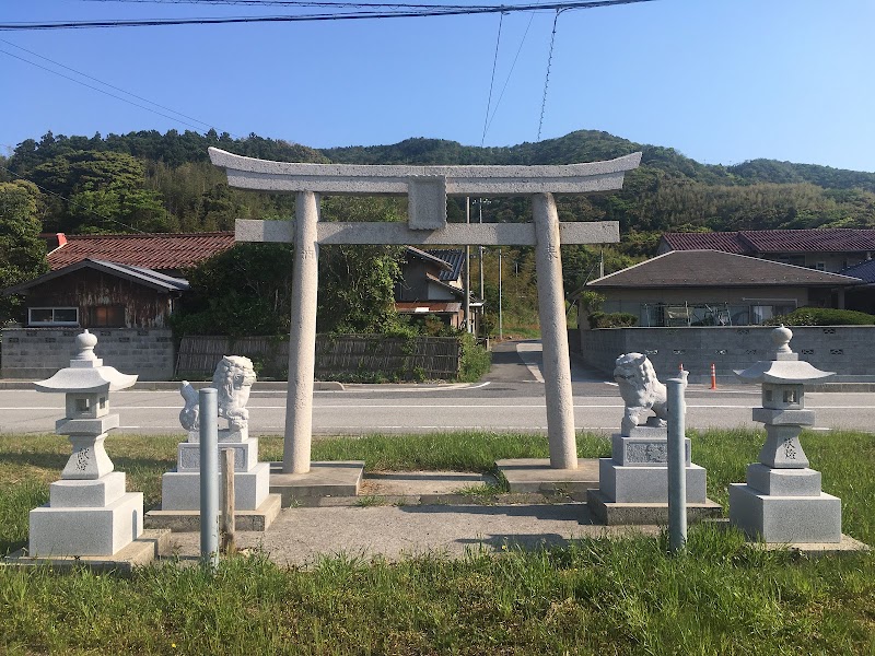 眞氣命神社 海岸鳥居