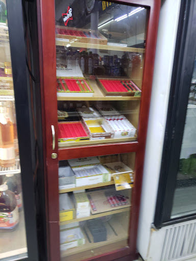 Liquor Store «Singh Liquor», reviews and photos, 4930 W Commerce St, San Antonio, TX 78237, USA