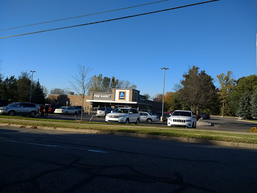 Supermarket «ALDI», reviews and photos, 571 E 24th St, Holland, MI 49423, USA