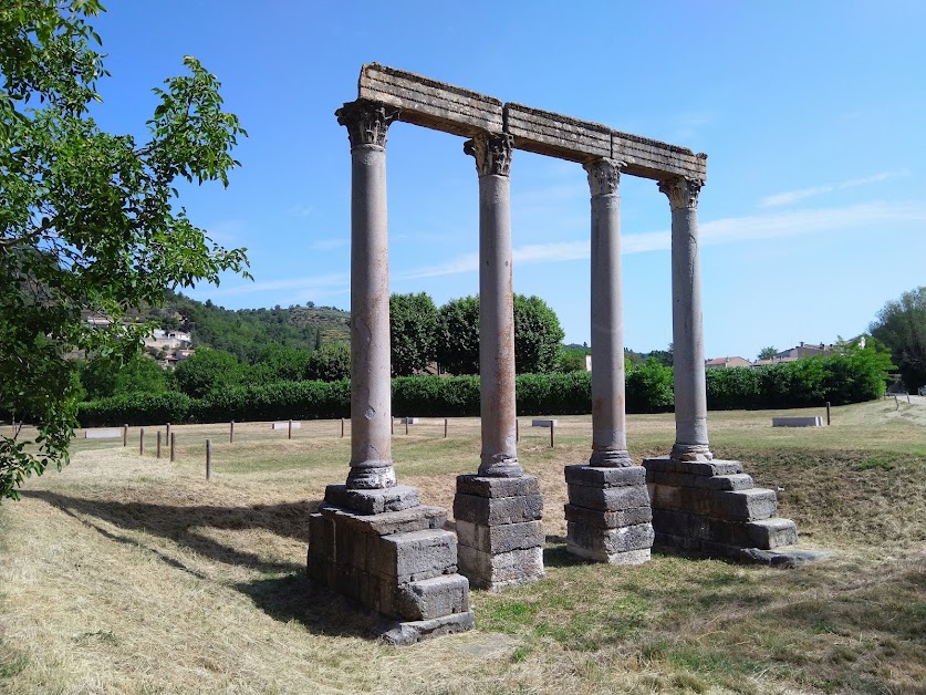 Aire de Camping-Car à Riez (Alpes-de-Haute-Provence 04)