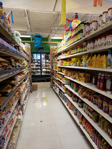 Grocery Store «Yuriria Supermarket», reviews and photos, 1830 Atlanta Hwy # A, Gainesville, GA 30504, USA