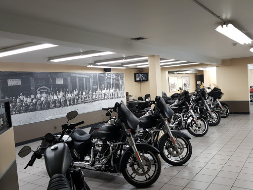 Harley-Davidson Dealer «Mancuso Harley-Davidson Central», reviews and photos, 535 N Loop W Fwy, Houston, TX 77018, USA