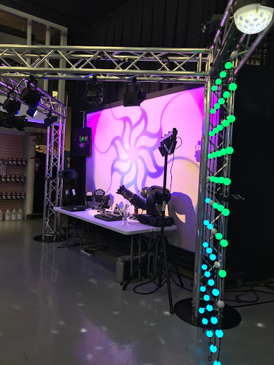 Lighting Store «Hollywood Lights Inc-Portland», reviews and photos, 5251 SE McLoughlin Blvd, Portland, OR 97202, USA