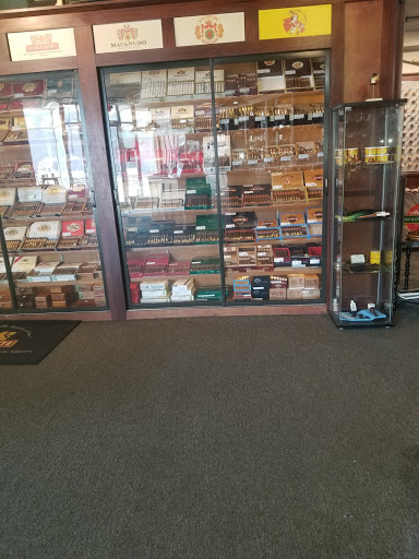 Tobacco Shop «Arlington Pipe and Cigar Lounge», reviews and photos, 546 W Northwest Hwy, Arlington Heights, IL 60004, USA