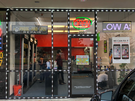 Cell Phone Store «Cell Repair», reviews and photos, 12579 Richmond Ave, Houston, TX 77082, USA