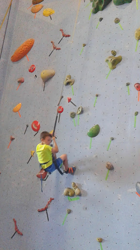 Rock Climbing «Planet Rock Climbing Gym», reviews and photos, 1103 W 13 Mile Rd, Madison Heights, MI 48071, USA