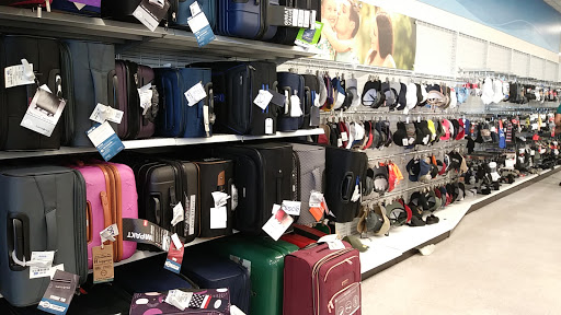 Clothing Store «Ross Dress for Less», reviews and photos, 26558 Bouquet Canyon Rd, Saugus, CA 91350, USA