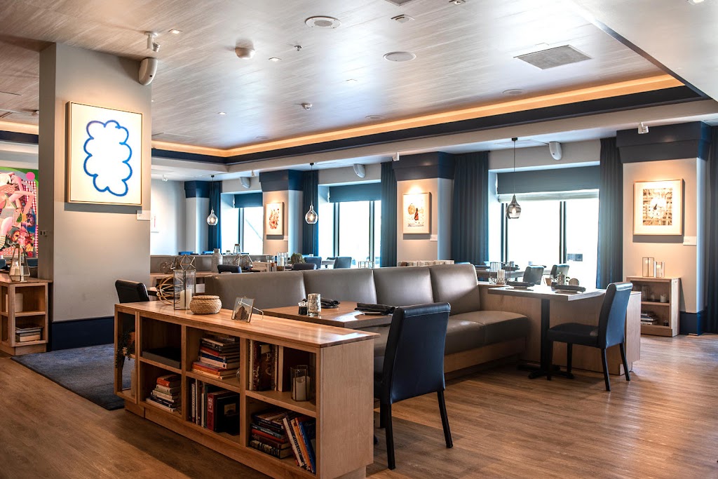 ARIA – The Restaurant at Saint Kate 53202