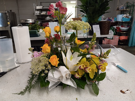 Florist «Heavenly Cakes and Flowers», reviews and photos, 806 N Loop 336 W, Conroe, TX 77301, USA