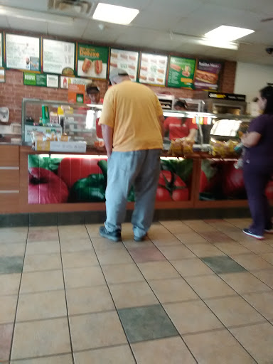 Restaurant «SUBWAY®Restaurants», reviews and photos, 3209 E Race Ave, Searcy, AR 72143, USA