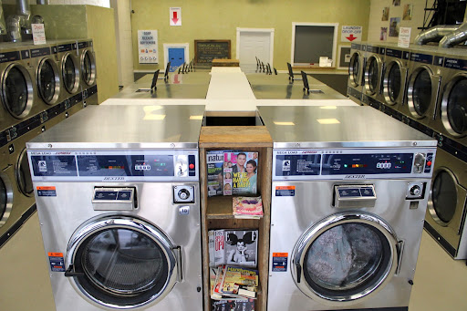 Laundromat «The Laundry Room of Doylestown: Laundromat», reviews and photos, 191 S Clinton St, Doylestown, PA 18901, USA