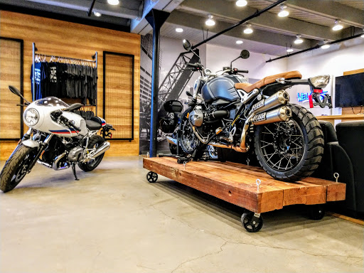 Motorcycle Dealer «Motoworks Chicago», reviews and photos, 1901 S Western Ave, Chicago, IL 60608, USA