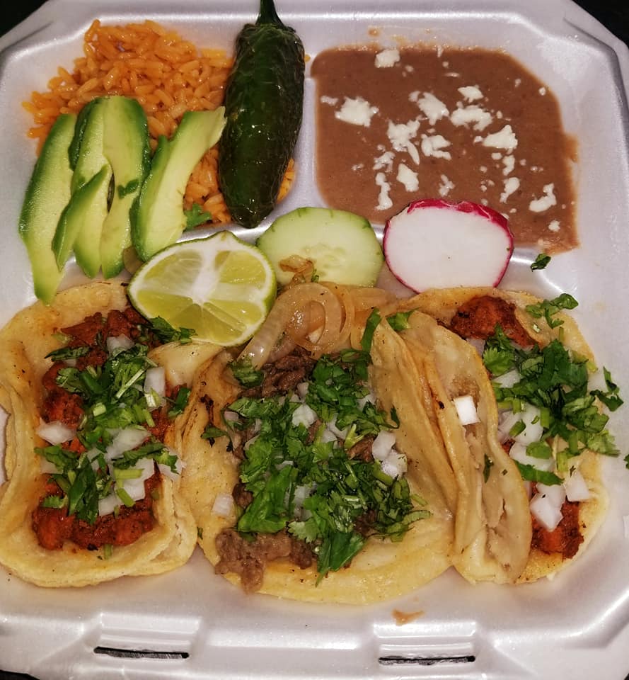 Lupitas Taqueria y Pupuseria