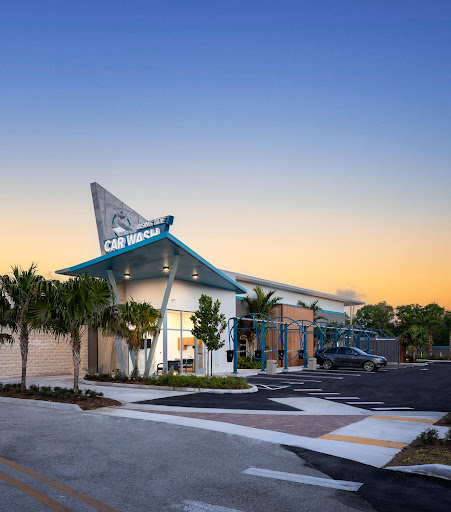 Rising Tide Car Wash en Coral Springs