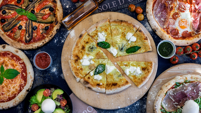 Reviews of Sole D'Oro Wood Fired Pizza in London - Pizza
