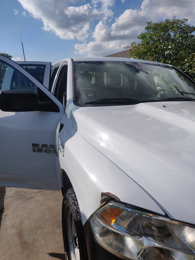 Rainbowshine Hand Car Detailing and Cleaning Services en Bryan