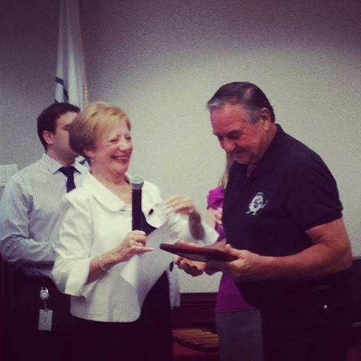 Auto Repair Shop «Deerfield Auto & Tire Clinic», reviews and photos, 663 Waukegan Rd, Deerfield, IL 60015, USA