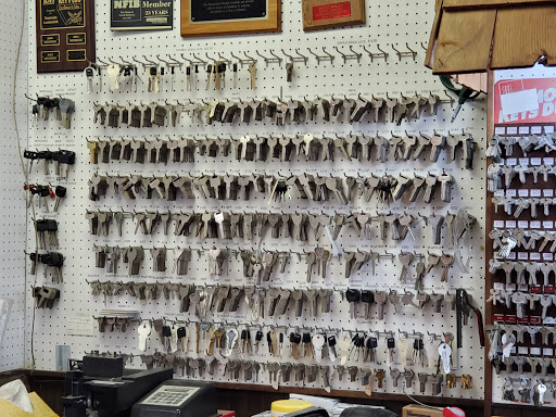 Locksmith «Eastside Locksmiths», reviews and photos, 15138 E Warren Ave, Detroit, MI 48224, USA