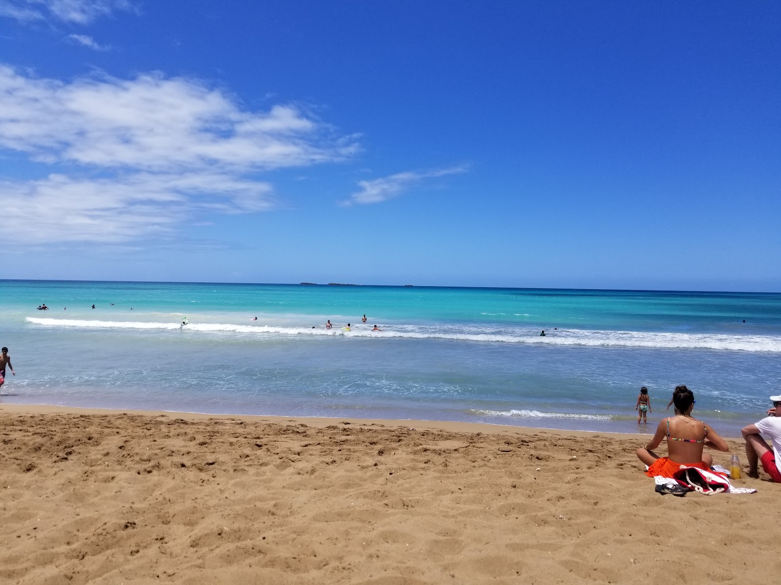 Fotografie cu Plaja Bonita - locul popular printre cunoscătorii de relaxare