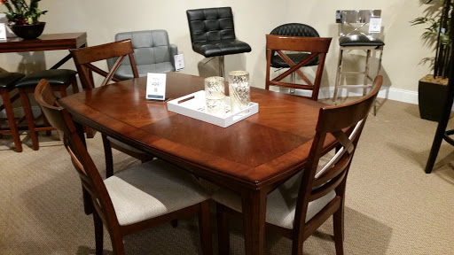 Furniture Store «Havertys Furniture», reviews and photos, 21085 Dulles Town Cir, Dulles, VA 20166, USA