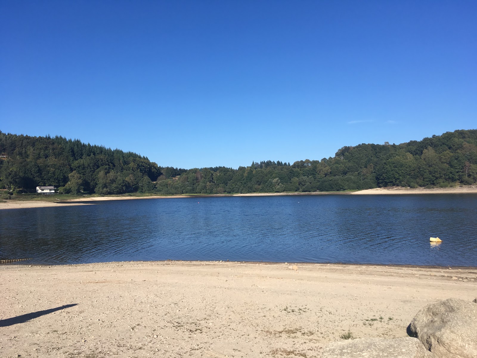 Plage du Lac de Viam photo #8