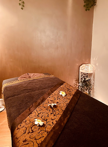 Reviews of Revived in Brighton - Massage therapist