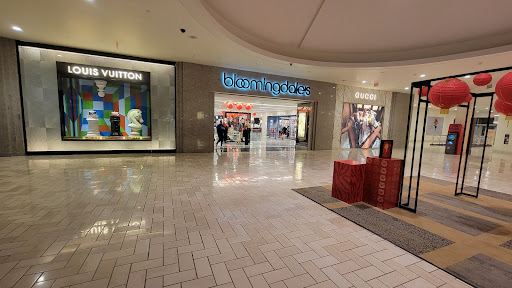 Gucci - Bloomingdales Tysons Corner Center